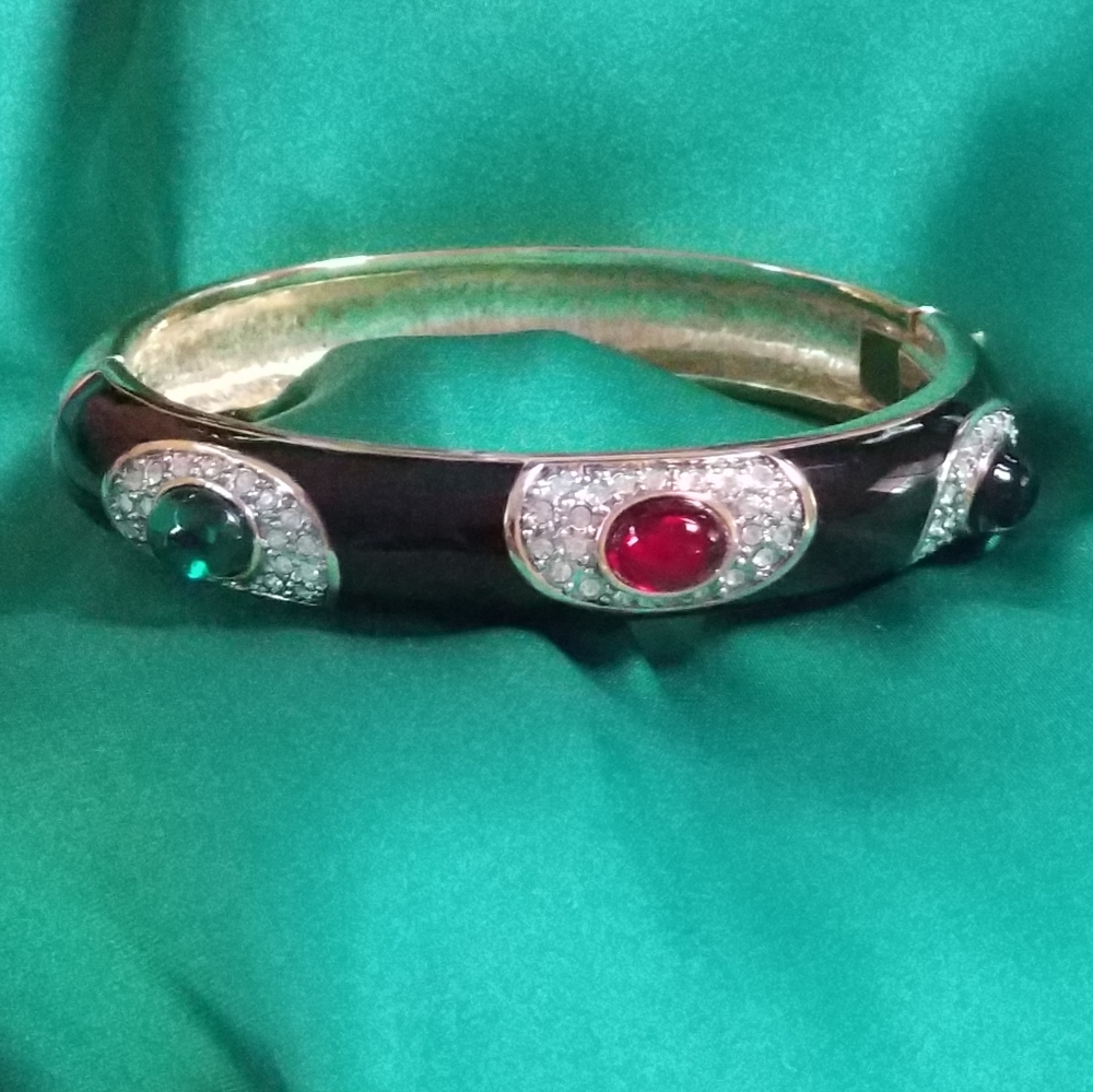 Buy2 Get 1 FREE!!Three Gem Black Gold Clasp Bangle